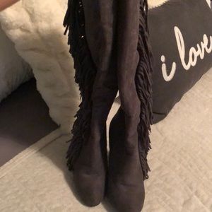 COPY - Dark Grey fringe boots